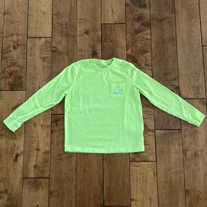 Vineyard Vines Kids' Vintage Whale Graphic Long-Sleeve Pocket Tee size 7